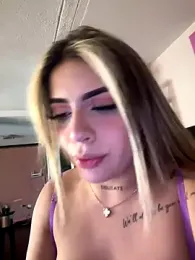 MiaWhitePink_ — Stripchat recorded stream image, 13.08.2025 04:20