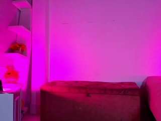 mssbombom — Camsoda recorded stream image, 13.08.2025 03:10