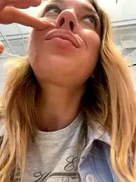 Sweet___Emily — Stripchat recorded stream image, 13.08.2025 13:40