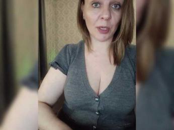 Veronika_Gold — Bongacams recorded stream image, 13.02.2025 23:40