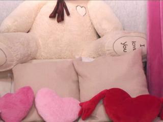 Naomi Bea — Flirt4free recorded stream screenshot (14 Feb 2025)