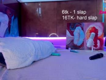 honey_pinkgreen — Chaturbate recorded stream screenshot (18 Aug 2025)