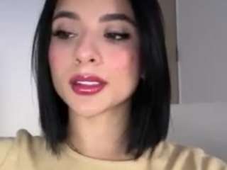 kiraalopez — Camsoda recorded stream image, 19.08.2025 22:30