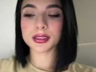 kiraalopez — Camsoda recorded stream image, 19.08.2025 22:30