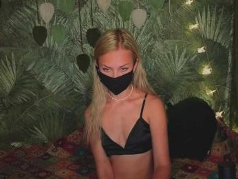 Meeeeow — Bongacams recorded stream image, 22.08.2025 00:20