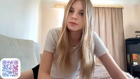 FruityXo — Stripchat recorded stream image, 22.08.2025 10:40