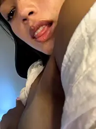 MisFrekcles_ — Stripchat recorded stream image, 24.08.2025 08:30