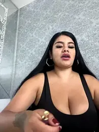 Insane_Issa — Stripchat recorded stream image, 25.08.2025 21:20