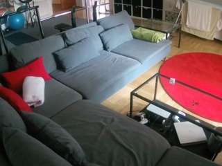 voyeurcam-julmodels-living-3 — Camsoda recorded stream image, 16.08.2025 18:30