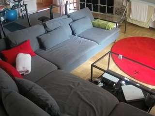 voyeurcam-julmodels-living-3 — Camsoda recorded stream image, 16.08.2025 18:30