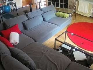 voyeurcam-julmodels-living-3 — Camsoda recorded stream image, 16.08.2025 18:30