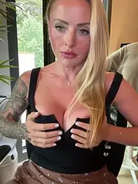 EmaSalis — Stripchat recorded stream screenshot (27 Aug 2025)