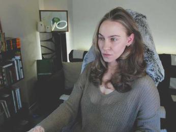 Adamova_Eva — Bongacams recorded stream image, 14.02.2025 17:30