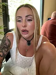 EmaSalis — Stripchat recorded stream screenshot (02 Sep 2025)