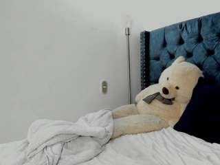 sophia-lopeez — Camsoda recorded stream image, 07.09.2025 13:50