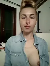 kylie_blck — Stripchat recorded stream screenshot (16 Feb 2025)