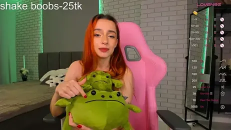 hazel_77 — Stripchat recorded stream image, 13.09.2025 10:00