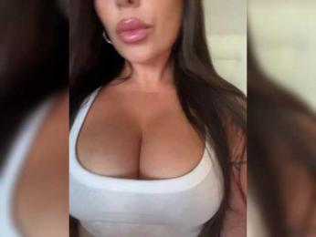 -Hennessy- — Bongacams recorded stream image, 15.09.2025 06:20
