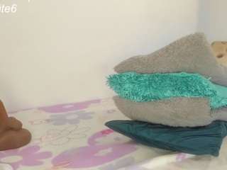 ninapetite — Camsoda recorded stream image, 16.09.2025 21:20