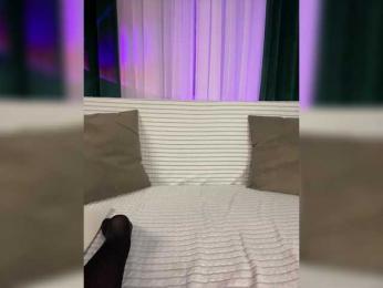 dee_zee — Bongacams recorded stream screenshot (17 Sep 2025)