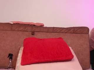 mssbombom — Camsoda recorded stream image, 17.09.2025 03:10