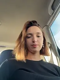 DollyTall — Stripchat recorded stream image, 17.09.2025 10:00