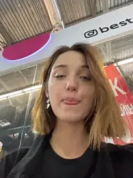 DollyTall — Stripchat recorded stream image, 17.09.2025 10:00