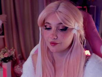 HoneyCherry — Bongacams recorded stream image, 18.09.2025 00:20