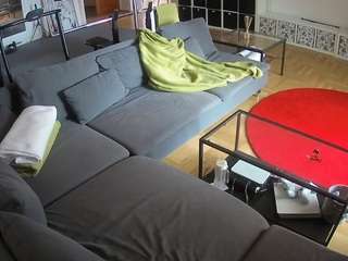 voyeurcam-julmodels-living-3 — Camsoda recorded stream image, 17.09.2025 18:00
