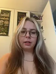 Livewithlucy — Stripchat recorded stream image, 17.02.2025 10:40