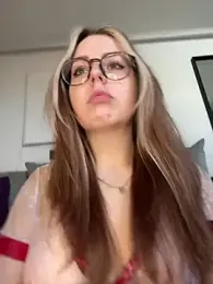 Livewithlucy — Stripchat recorded stream image, 17.02.2025 10:40