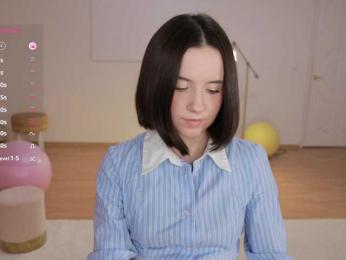 MissEssie — Bongacams recorded stream screenshot (20 Sep 2025)