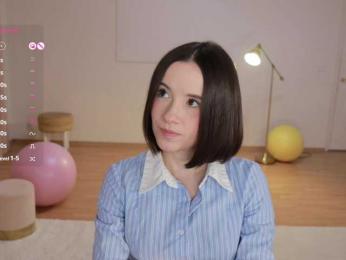 MissEssie — Bongacams recorded stream screenshot (20 Sep 2025)