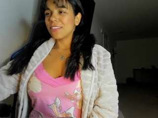 victoria-chicas — Camsoda recorded stream image, 21.09.2025 08:00