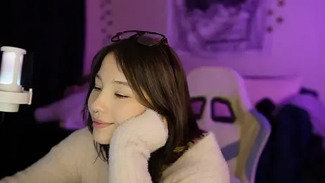 Traharaa — Stripchat recorded stream image, 21.09.2025 17:20