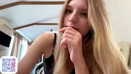 FruityXo — Stripchat recorded stream image, 22.09.2025 08:30