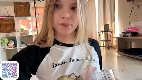 FruityXo — Stripchat recorded stream image, 22.09.2025 08:30