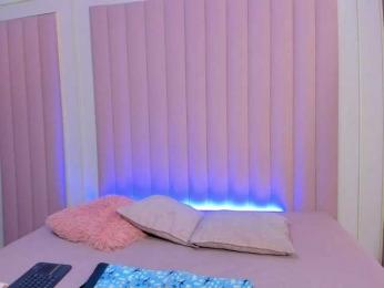 milaowens — Bongacams recorded stream screenshot (22 Sep 2025)