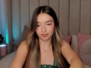 Mila Fiorela — Flirt4free recorded stream screenshot (17 Feb 2025)