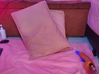 mssbombom — Camsoda recorded stream image, 26.09.2025 03:00