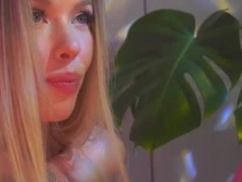 agent_blonde — Chaturbate recorded stream image, 04.10.2025 17:30