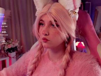 HoneyCherry — Bongacams recorded stream image, 05.10.2025 17:20