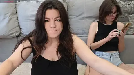 Vika_loves_you — Stripchat recorded stream image, 06.10.2025 02:20