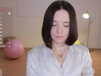 MissEssie — Bongacams recorded stream screenshot (08 Oct 2025)