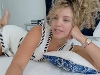 theislandgirl — Chaturbate recorded stream screenshot (09 Oct 2025)