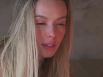 agent_blonde — Chaturbate recorded stream image, 09.10.2025 18:40