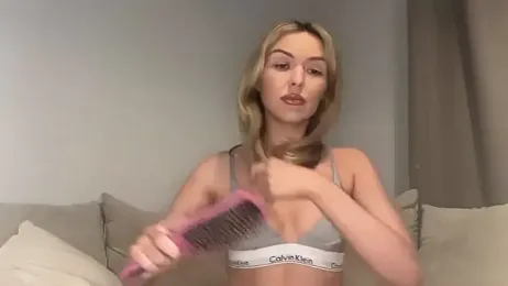 lolableux — Stripchat recorded stream screenshot (09 Oct 2025)