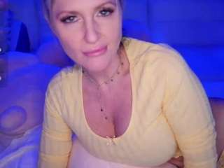 alenacroft — Camsoda recorded stream image, 10.10.2025 19:30
