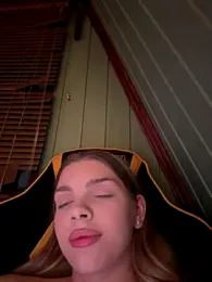 Alice1_secret — Stripchat recorded stream image, 12.10.2025 17:30