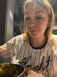 Sweet___Emily — Stripchat recorded stream image, 13.10.2025 12:30